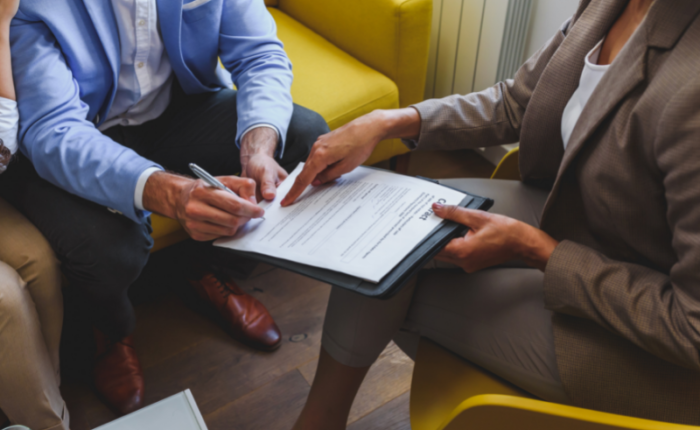 GERICHT OFFLINE ADVERTEREN