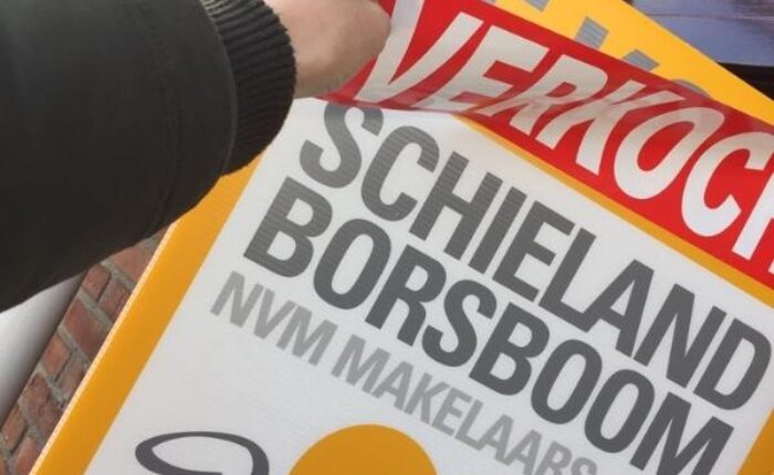 <h4>AFHANDELING</h4>